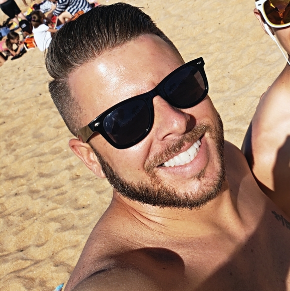 Meet your Posher, David - Picture 4 of 7